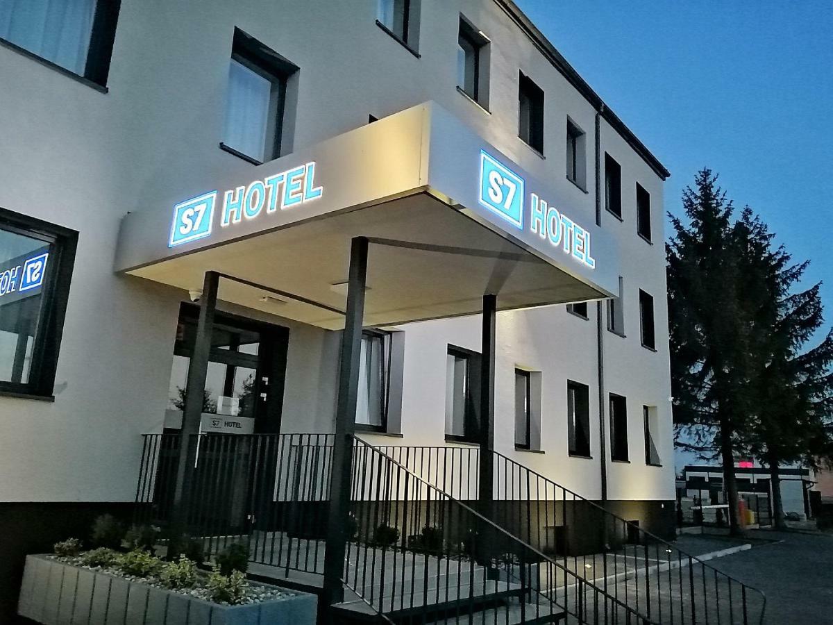 S7 2* Kielce