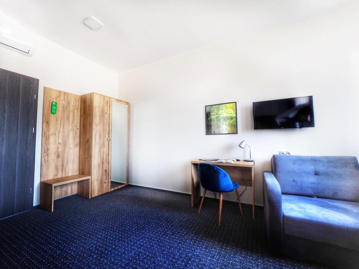 Hotel S7