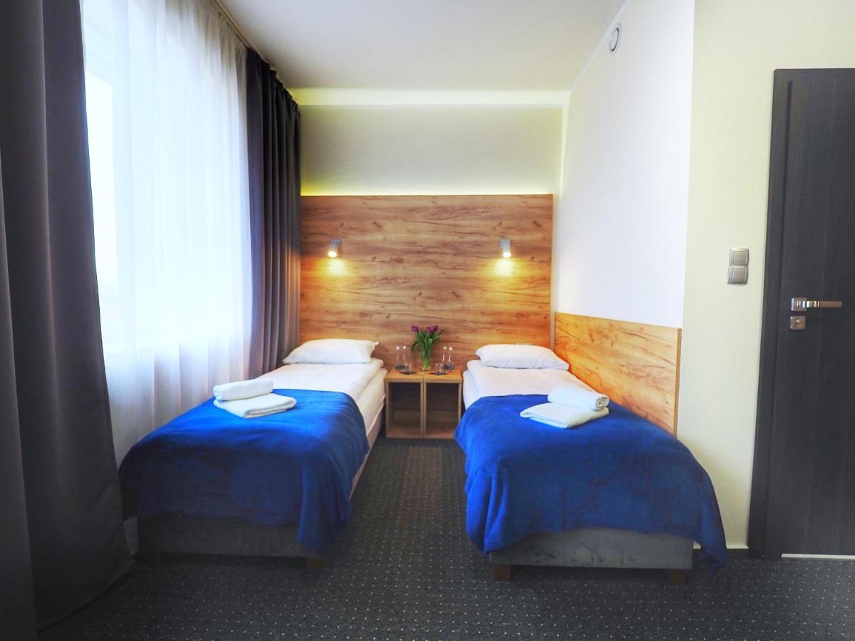 Hotel S7